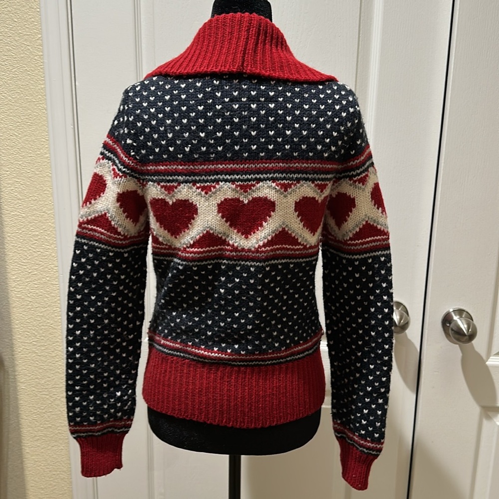 Miss America brand cardigan with hearts and adorable wooden buttons. Size small